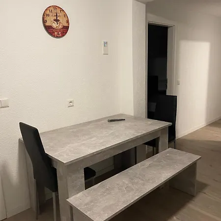 Exklusiv Modernisierte Traumwohnung Mit High-end-lueftungssystem *