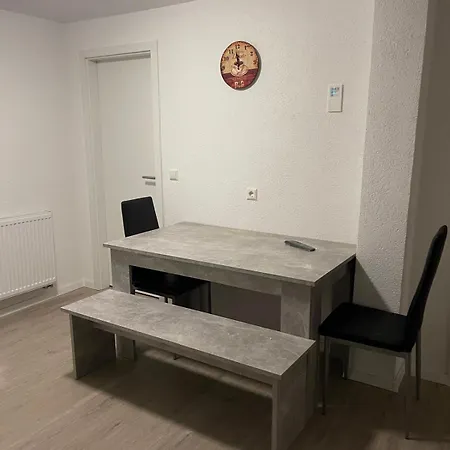 Exklusiv Modernisierte Traumwohnung Mit High-end-lueftungssystem Apartment